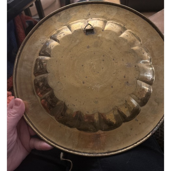 Vintage Brass Peacock Plate Metal Tray Enameled Etched Wall Hanging Decorative - Picture 10 of 11